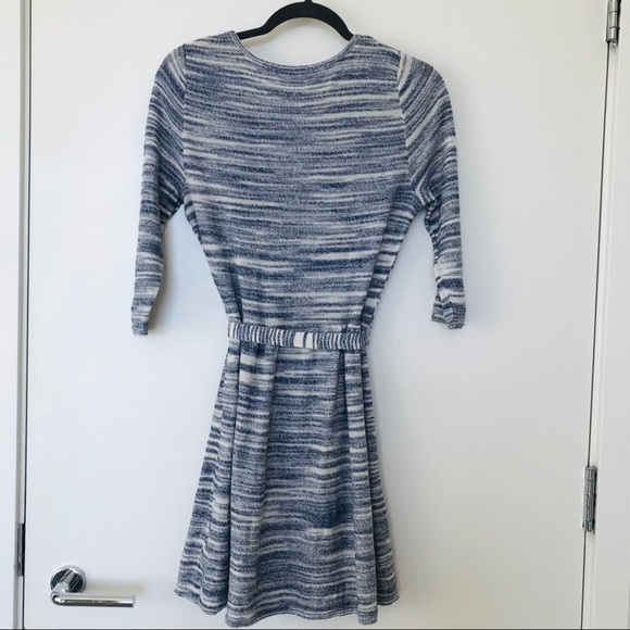 Adorable Knit Dress with tie belt - Picture 8 of 8